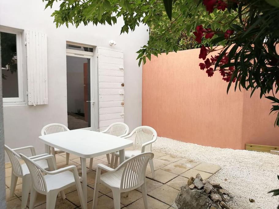 Villa Au Calme Avec Exterieur Et Parking Gratuit Aux Portes D'Aix Et Marseille Emplacement Ideal Buitenkant foto