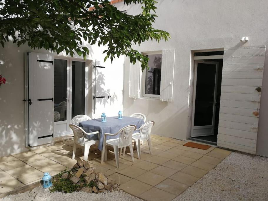 Villa Au Calme Avec Exterieur Et Parking Gratuit Aux Portes D'Aix Et Marseille Emplacement Ideal Buitenkant foto
