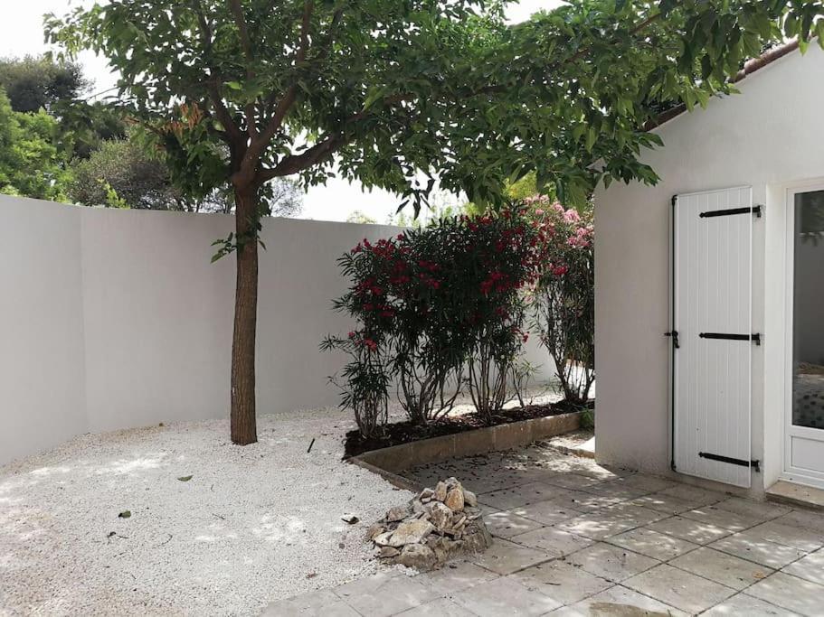 Villa Au Calme Avec Exterieur Et Parking Gratuit Aux Portes D'Aix Et Marseille Emplacement Ideal Buitenkant foto